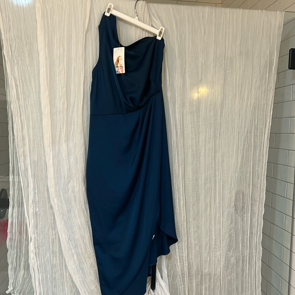 asymmetrical one shoulder dress | size Medium